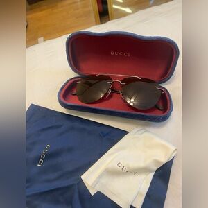 Gucci red  Sunglasses with Case
